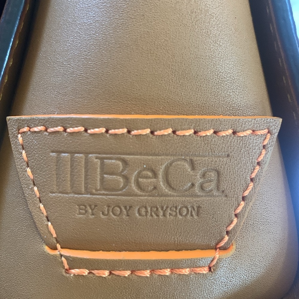 NWT III Be Ca by Joy Gryson tan genuine leather crossbody bag - Picture 2 of 11